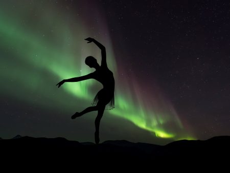 Ballerina Northern Lights  - Full Drill Diamond Painting - Specially ordered for you. Delivery is approximately 4 - 6 weeks. Discount